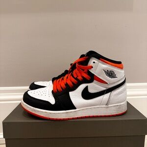 Nike Air Jordan 1 High Black Red White Sneakers